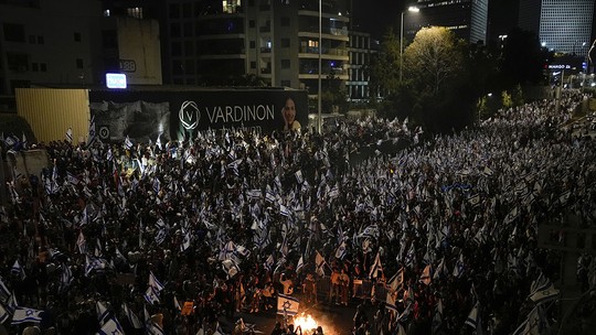 Israel tem dia marcado por greves e voos cancelados por protestos contra reforma judicial