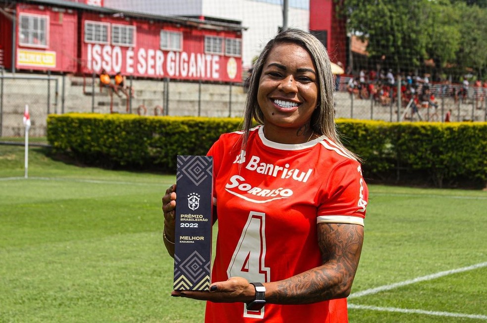 Sorriso foi eleita a melhor zagueira do Brasileiro Feminino de 2022 — Foto: Jota Finkler/SC Internacional