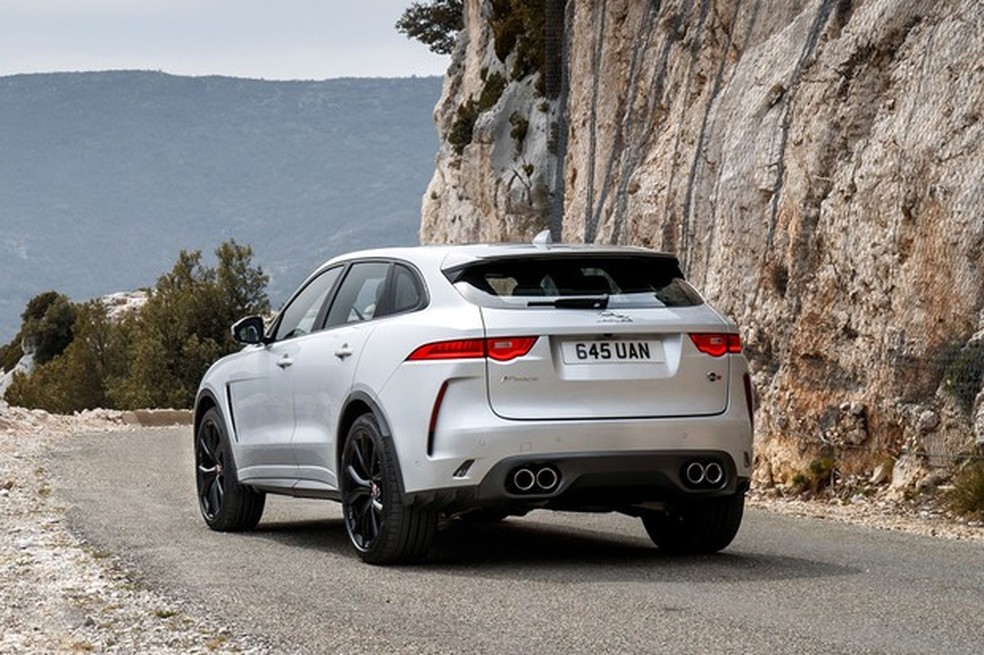 Demorou Mas Chegou Jaguar F Pace Svr Estreia Como Um Dos Suvs Mais Rapidos Do Brasil Carros Autoesporte