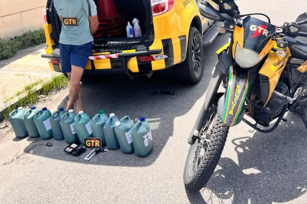 Suspeito tentou fugir a pé, mas foi alcançado pela Polícia Militar em Fortaleza. — Foto: PMCE/Reprodução