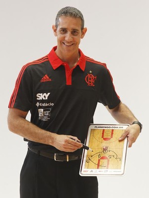 Mudados, Flamengo e Bauru abrem o  NBB 8 com reedição da última decisão