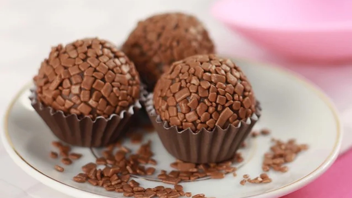 Brigadeiro | Doces e sobremesas | Receitas