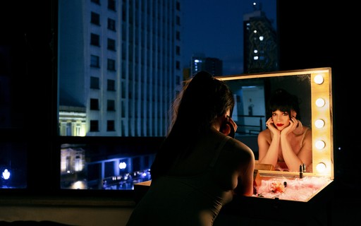 Claudia Wonder: peça traz à tona trajetória da multiartista travesti ícone do ativismo LGBTQIA+ - Vogue Brasil