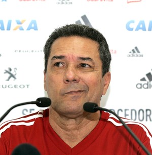 Expulso pelo árbitro do clássico  em 2013, Luxemburgo se preocupa