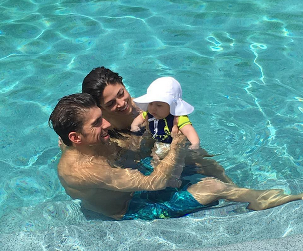 Michael Phelps com mulher e filho (Foto: Reprodução)