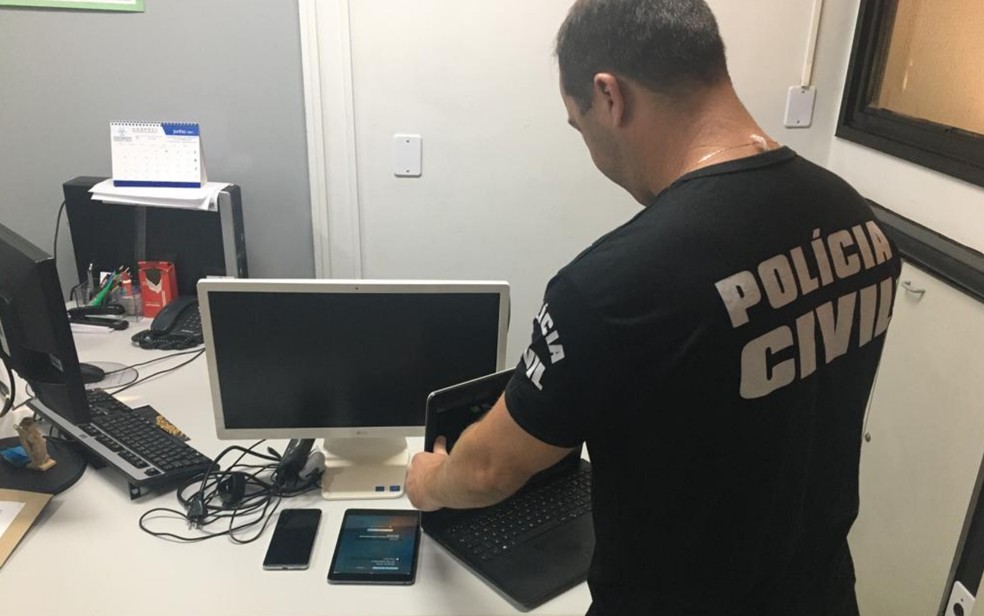 Polícia Civil faz buscas durante operação contra roubo de cargas — Foto: Polícia Civil/Divulgação