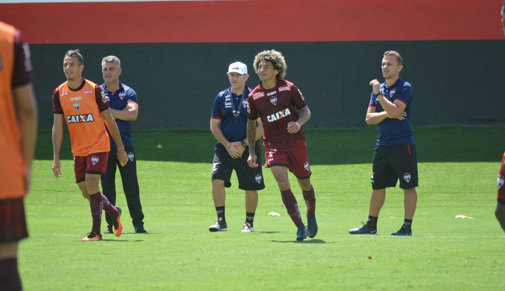 Atlético-GO deve ter apenas mudança na lateral para ...