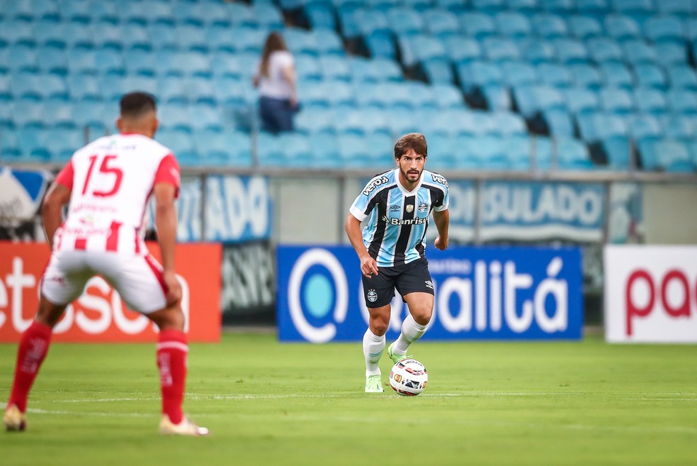 Lucas Silva em vitória do Grêmio — Foto: Lucas Uebel/Grêmio