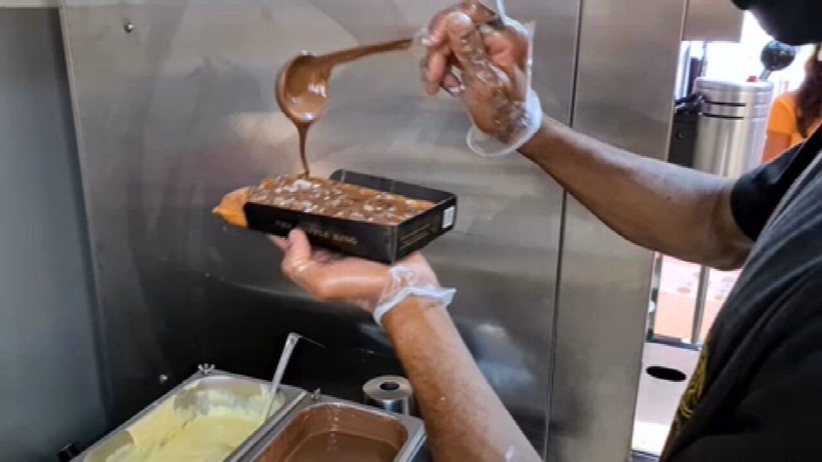 Rede de franquias faz sucesso vendendo waffle e cresce durante a pandemia thumbnail
