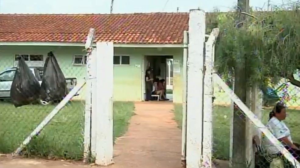 Moradores reclamam da falta de pediatra em posto de saúde de Itapeva — Foto: Reprodução/TV TEM