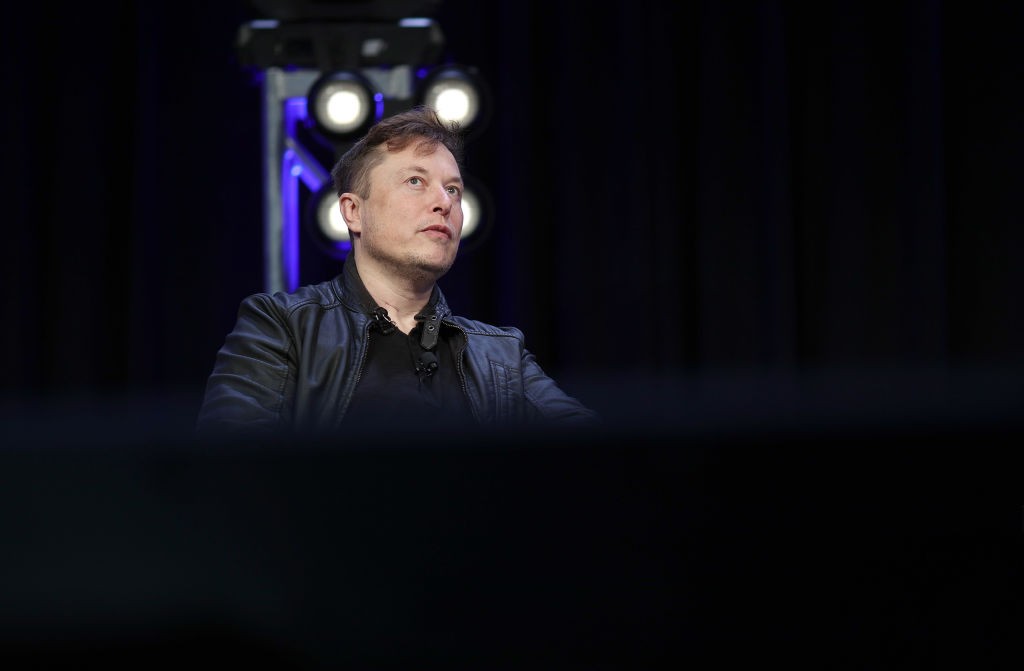 WASHINGTON, DC - MARCH 09: Elon Musk, founder and chief engineer of SpaceX speaks at the 2020 Satellite Conference and Exhibition March 9, 2020 in Washington, DC. Musk answered a range of questions relating to SpaceX projects during his appearance at the  (Foto: Getty Images)
