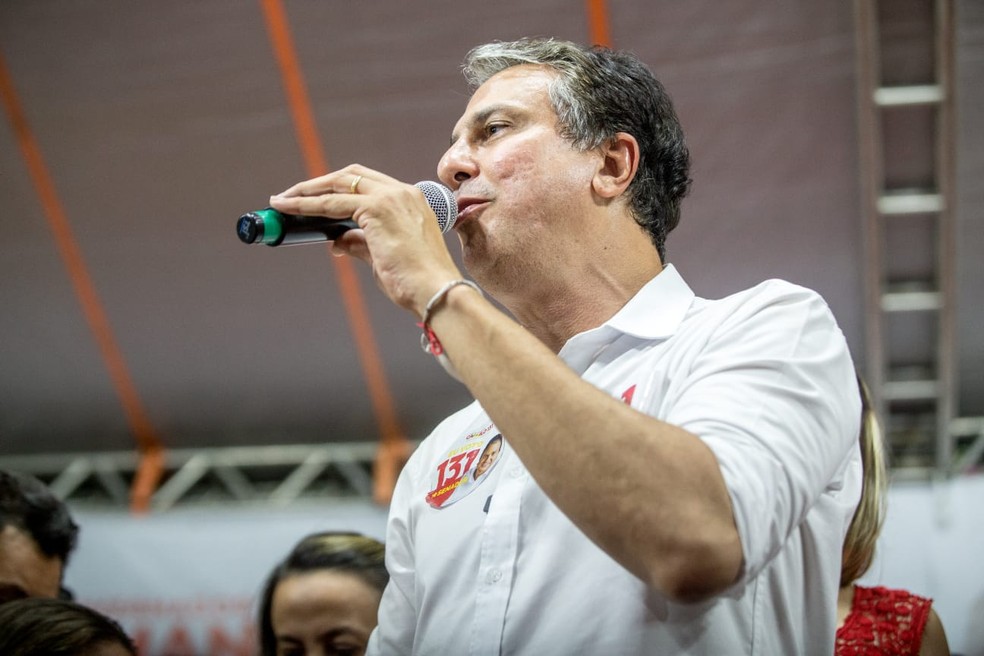 Camilo Santana fala após ser eleito senador pelo Ceará. — Foto: Thiago Gadelha/SVM