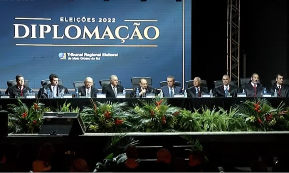 A diplomação ocorreu em buffet de Campo Grande. — Foto: Reprodução
