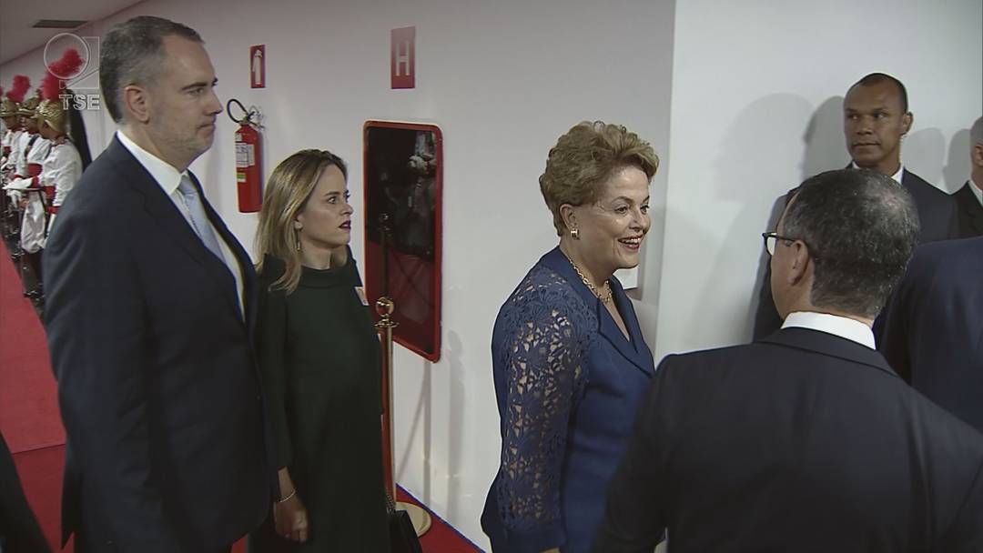 A ex-presidente Dilma Rousseff chega ao TSE para a cerimônia de diplomação