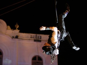 Circo internacional chamou atenção por performace contemporânea (Foto: Jonathan Lins/G1)