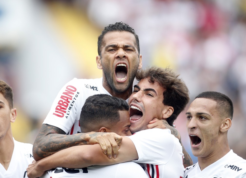 São Paulo comemora gol contra o Oeste — Foto: Fernando Roberto Teixeira