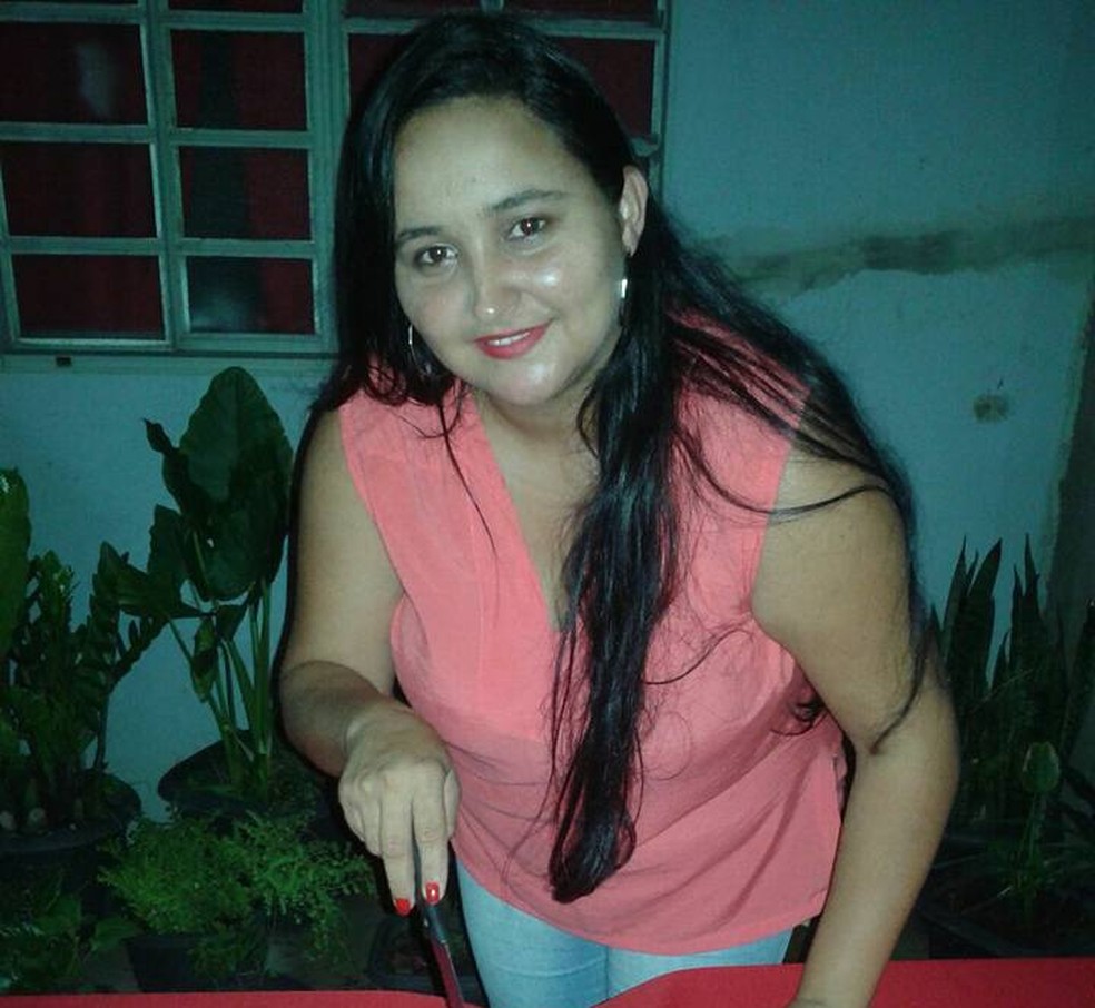 Cirlene Pereira foi assassinada a tiros em Gurupi (Foto: Reprodução/Facebook)