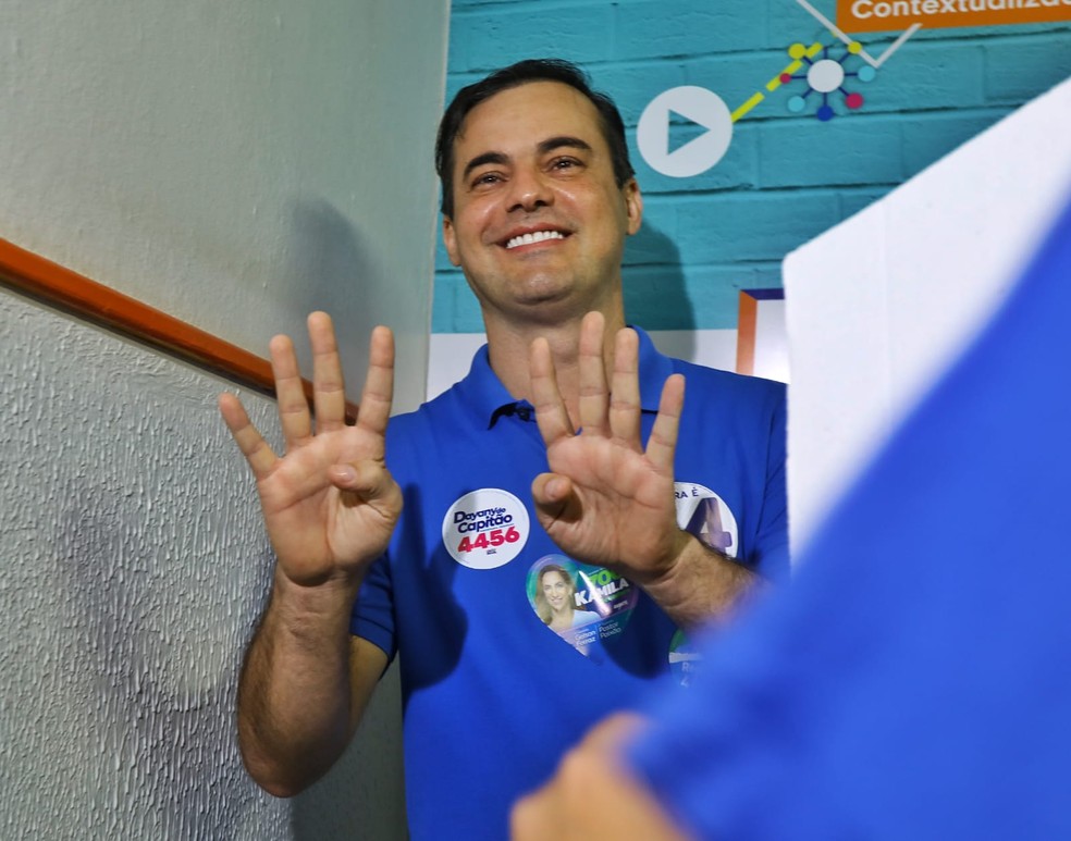 Após a votação, Capitão Wagner falou sobre a formação de possíveis alianças, no caso de segundo turno. — Foto: Rogério Lima/ SVM
