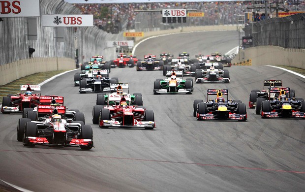 Hamilton no GP do Brasil largada (Foto: EFE)