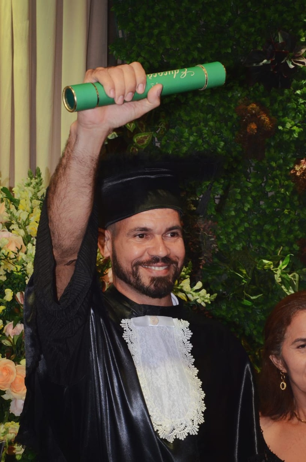 Vladimir comemora a sua colação de grau em Teresina — Foto: Arquivo Pessoal