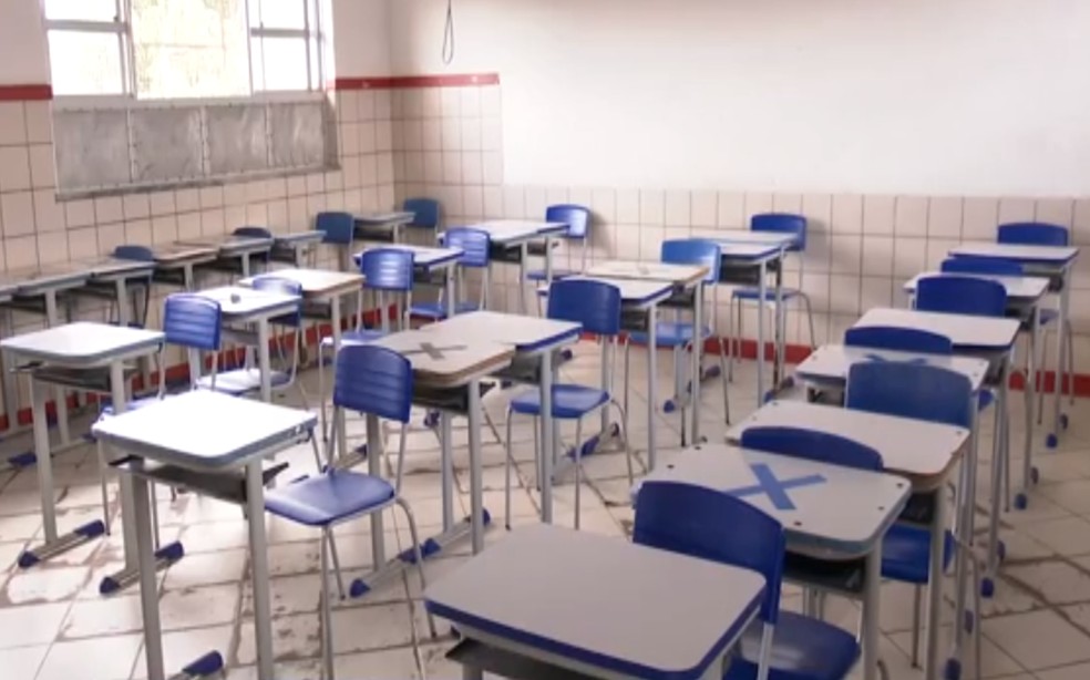 Colégios estaduais no sul da Bahia têm aulas suspensas após casos positivos de Covid-19 — Foto: Reprodução/TV Santa Cruz