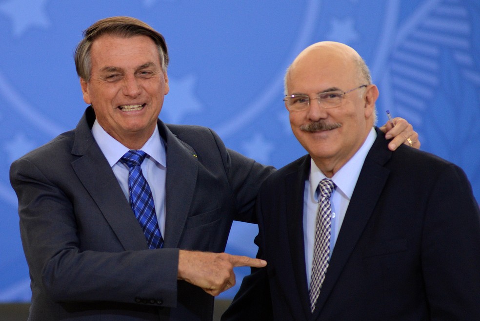 Apesar de pressão, aliados veem, por ora, apoio de Bolsonaro a Milton  Ribeiro | Blog da Andréia Sadi | G1