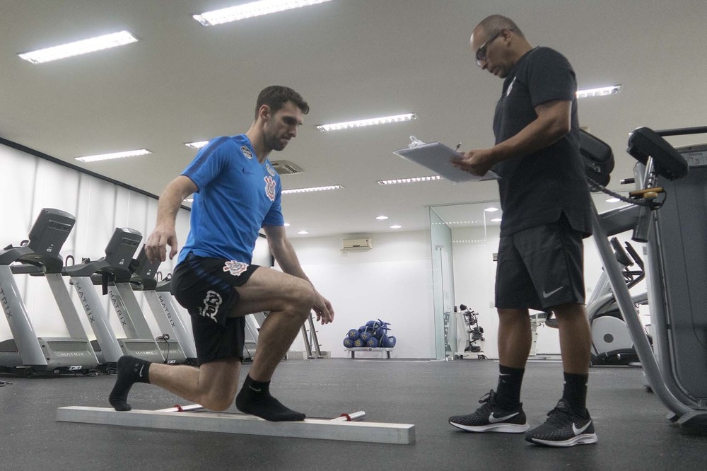 No México, Boselli recebe treinos do Corinthians, mas pode perder estreia no Paulista