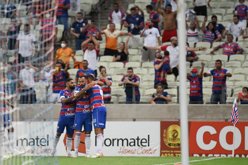 Gol de Titi em Fortaleza x Pacajus — Foto: Kely Pereira/AGIF