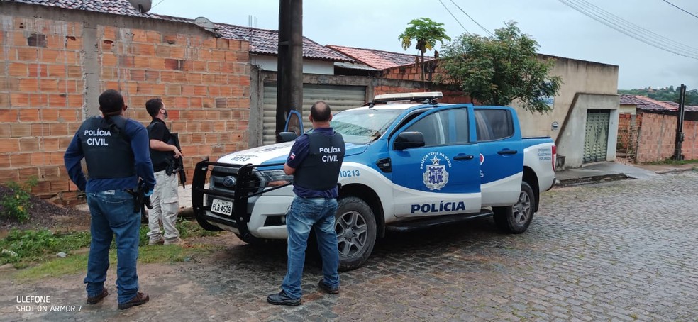 Operação prendeu onze homens envolvidos em tráfico de drogas.  — Foto: Divulgação / SSP-BA