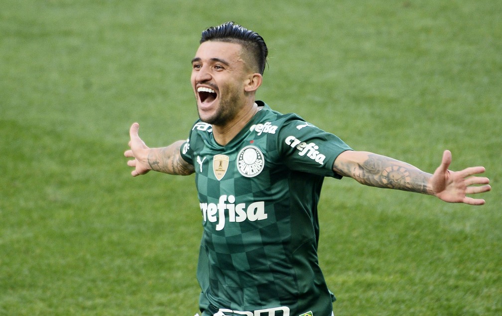 [ENQUETE] Victor Luís se despede do Palmeiras, vai fazer falta?