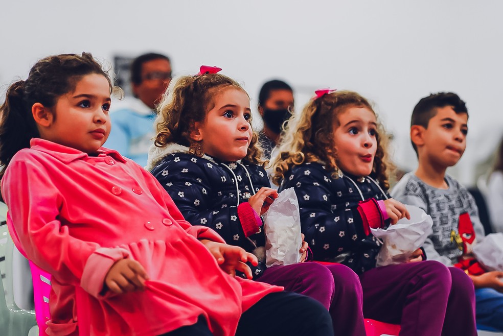 Além de entrada gratuita, haverá distribuição de pipoca no cinema movido a energia solar, em Maceió — Foto: Divulgação