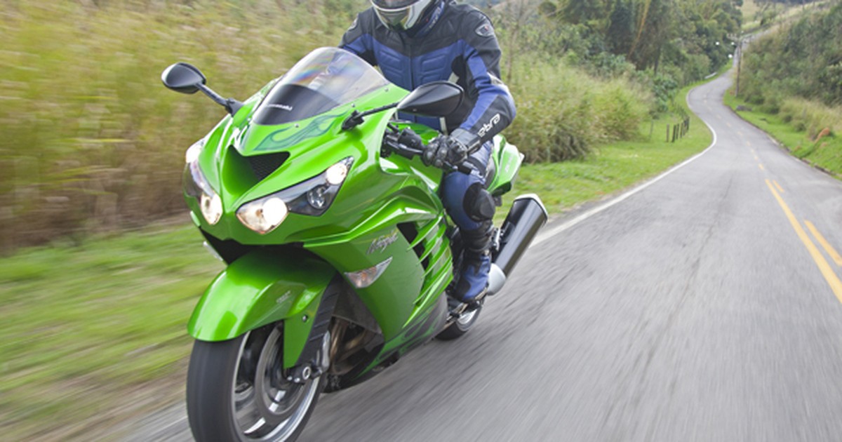 Auto Esporte - Primeiras impressões: Kawasaki Ninja ZX-14R