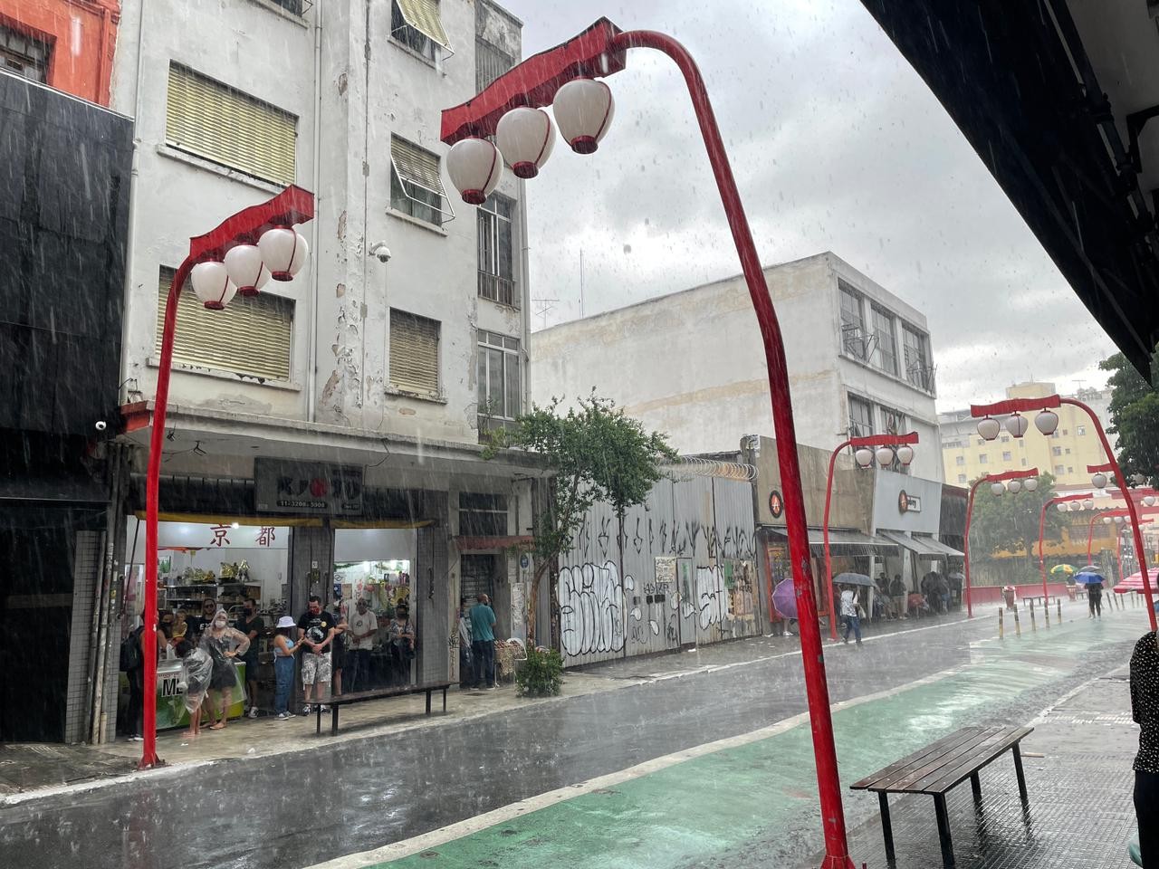 São Paulo tem verão marcado por contraste entre chuvas intensas e 2º fevereiro mais seco em 79 anos
