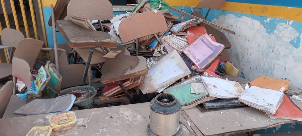 Escolas de Dário Meira ficam destruídas por causa da chuva — Foto: Arquivo Pessoal