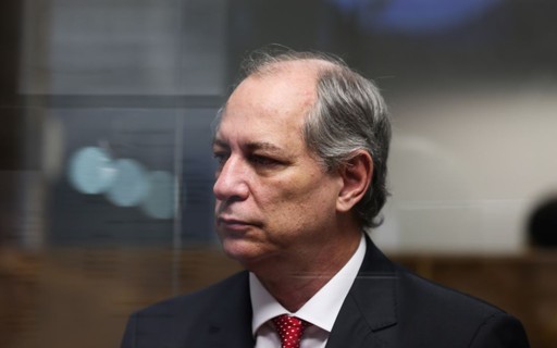 Avan o de Bolsonaro e Ciro assusta mercado poca Neg cios Brasil