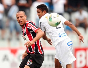 Luis Fabiano se machuca e vira dúvida para enfrentar o Atlético-MG