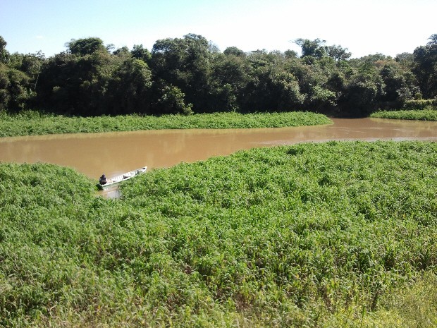 Proposta do governador é captar água de afluente do rio Paraíba do Sul. (Foto: Suellen Fernandes/G1)
