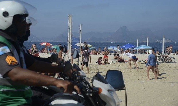 Fiscalização no Rio de Janeiro (Foto: Tânia Rego / Agência Brasil)