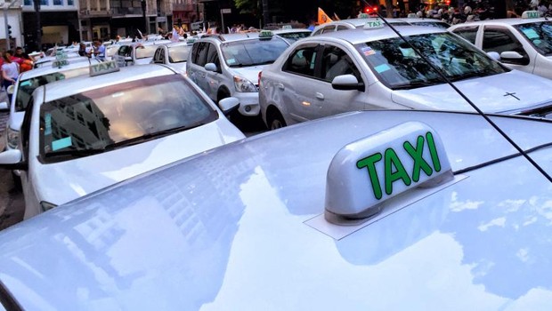 Taxi Taxistas Transporte (Foto: Paulo Pinto/ Fotos Públicas)