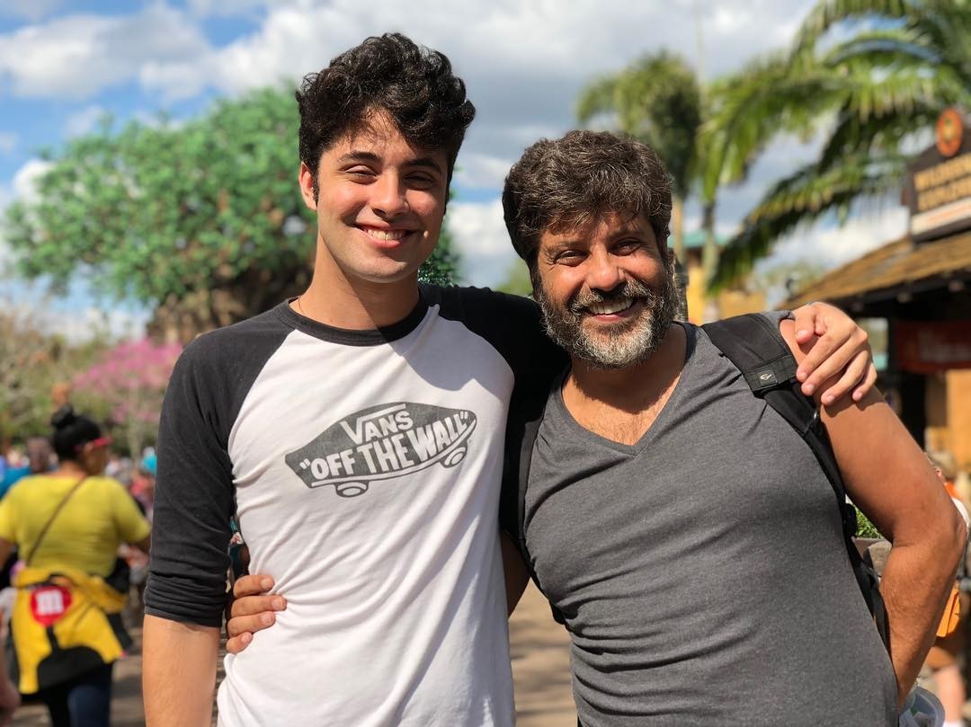 Lucas e o pai, Pedro Vasconcellos (Foto: Reprodução)