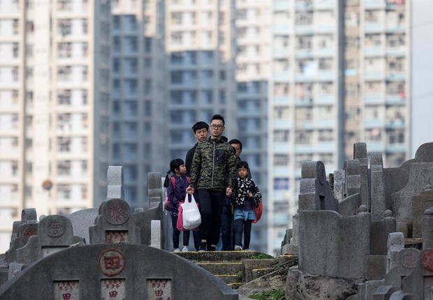 Cemitério Diamong Hill em Hong Kong (Foto: Jerome Favre/EFE)