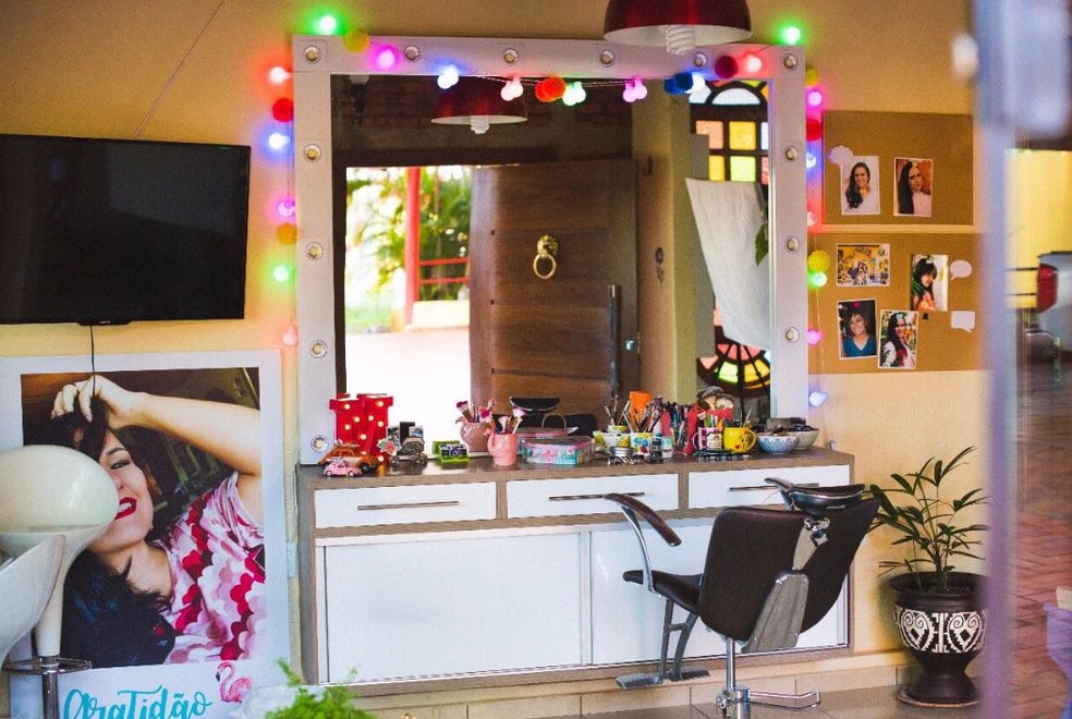 Espaço para trabalho foi montado dentro de casa  (Foto: Mara Rejane/Arquivo pessoal )