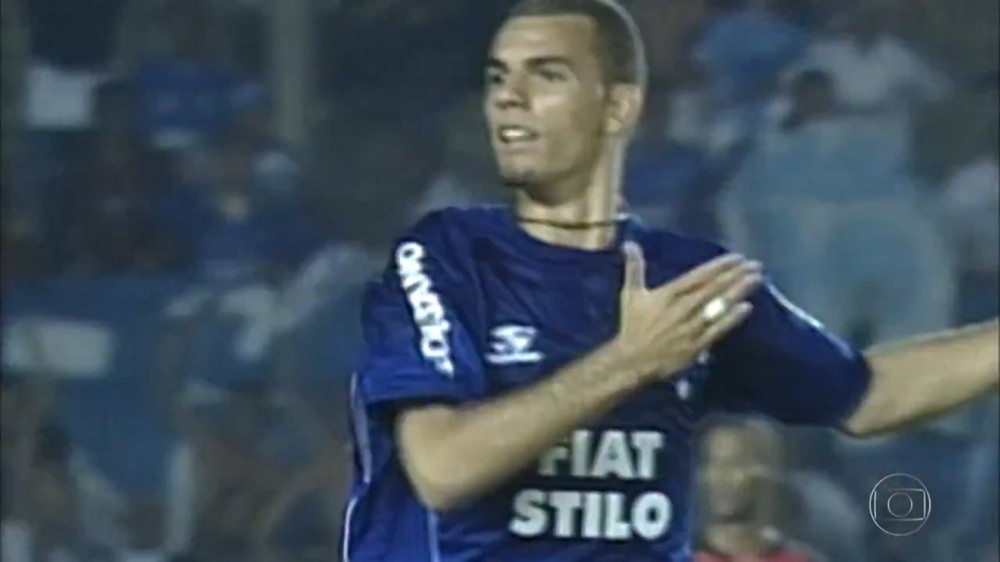 O caso da fralda: coincidência no Cruzeiro pode se repetir 14 anos depois