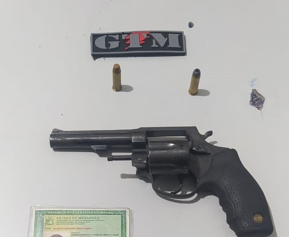 Preso suspeito de roubar carro e sequestrar motorista em São Luís; vítima estava amarrada dentro do veículo — Foto: Divulgação/Polícia Civil do Maranhão