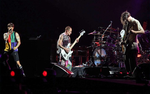 Red Hot Chili Peppers canta grandes sucessos e encerra a edição do Rock in Rio de 2017