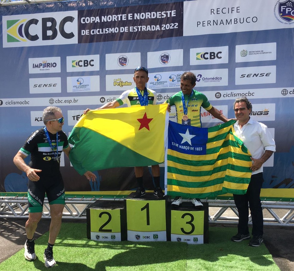 Antônio Nascimento conquistou dois ouros e um bronze na Copa Norte e Nordeste de Ciclismo de Estrada — Foto: FAC/Divulgação