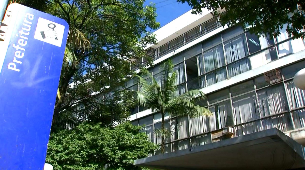 Justiça manda prefeitura de Bauru anular nomeações de cargos comissionados - Vimarsana News