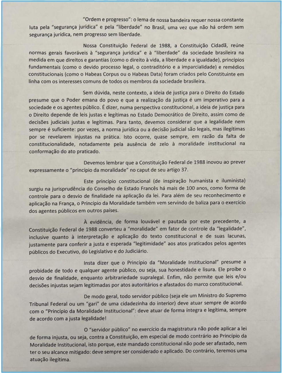 Documento com declaração de estado de sítio estava guardado no celular do ex-ajudante de ordens de Jair Bolsonaro — Foto: Reprodução