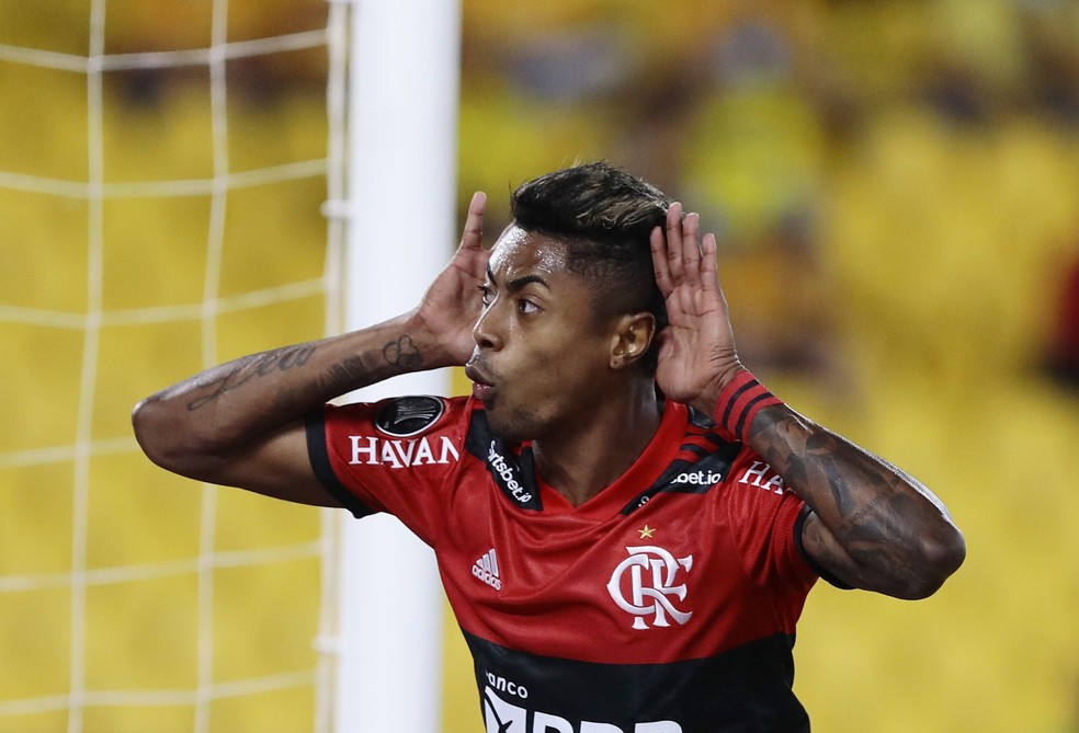 Bruno Henrique comemora em Barcelona-EQU x Flamengo — Foto: REUTERS/Franklin Jacome