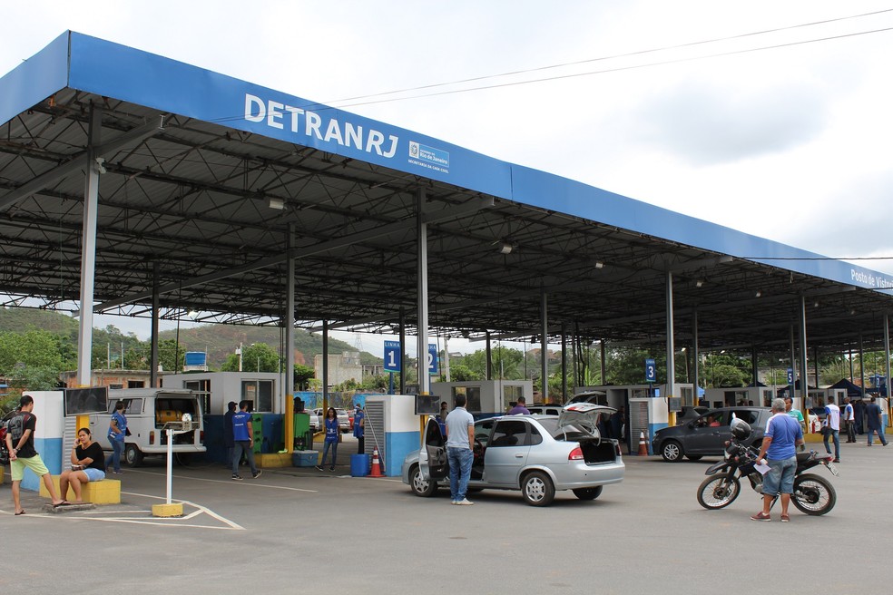Fotografia de posto do Detran RJ de Nova Iguaçu em 2017 — Foto: Sebastião Gomes/Divulgação